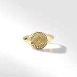 Amulet Signet Ring in Diamond